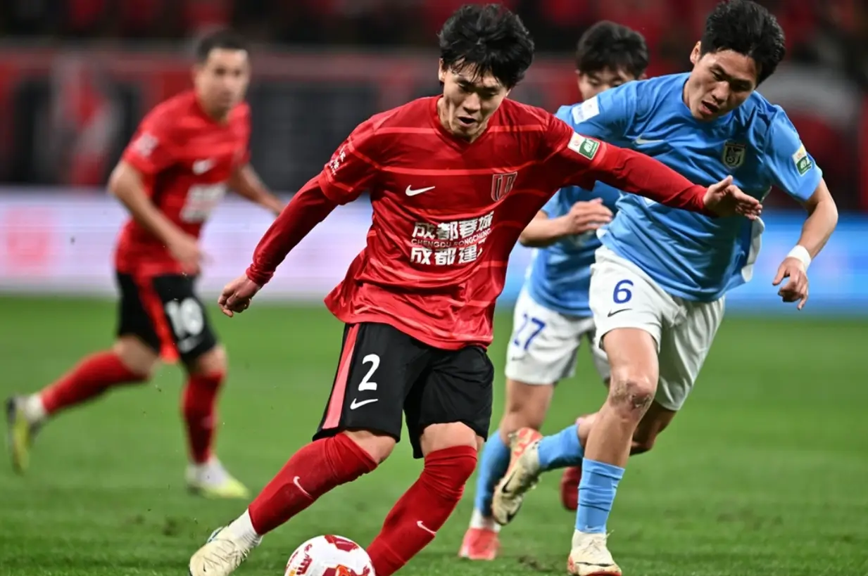 法甲转会期再迎强敌，成都蓉城篮板制胜，主帅态度：信心回归，数据趋势出现新变化的简单介绍-米兰体育官网